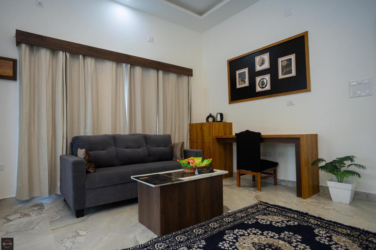 Reunion Ocean Manor - Beach House อูดุปปี ภายนอก รูปภาพ