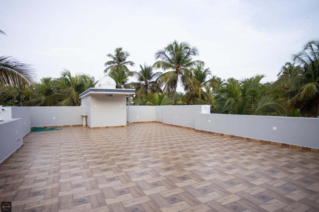 Reunion Ocean Manor - Beach House อูดุปปี ภายนอก รูปภาพ
